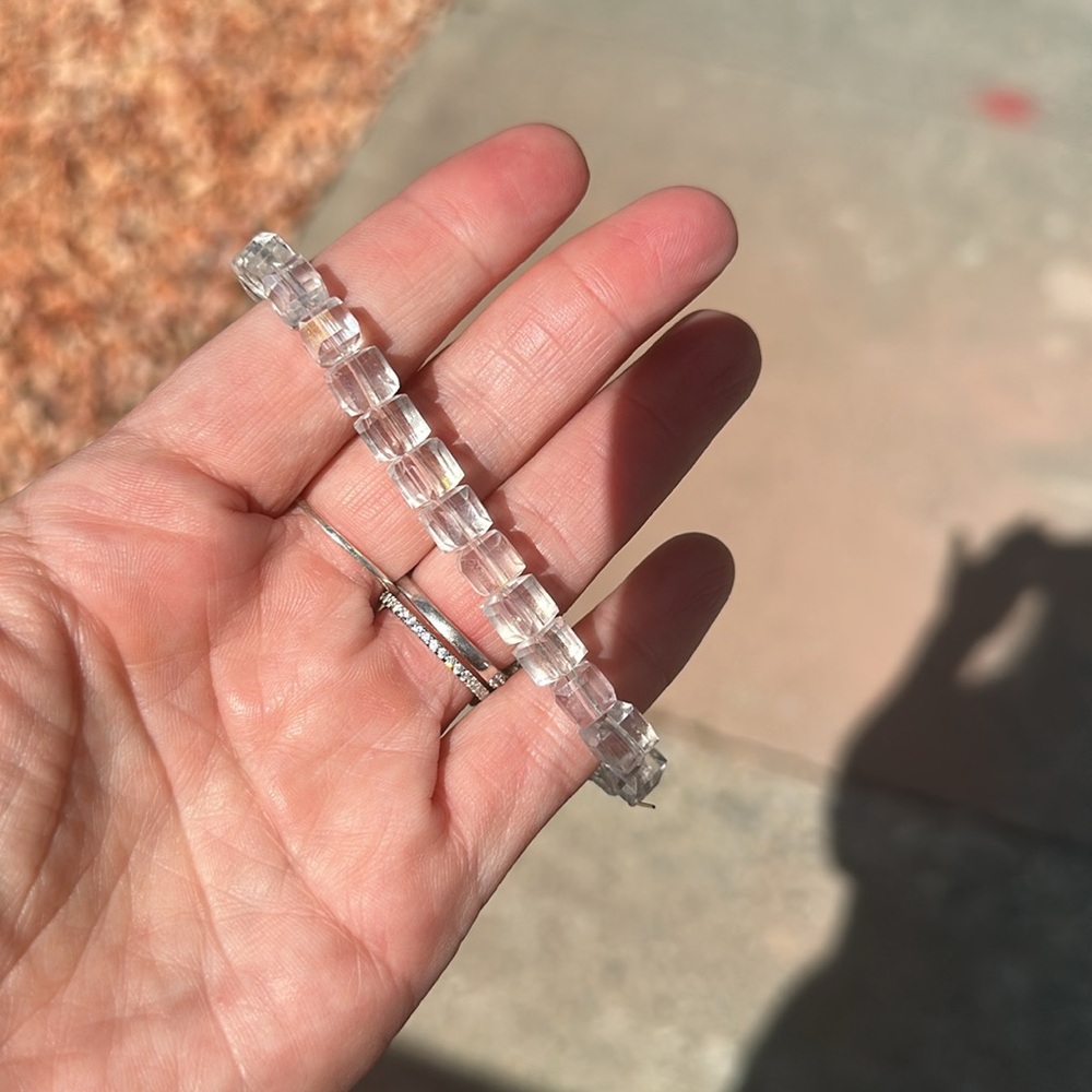 Beautiful clear square beaded bracelet on a stretchy band. - Picture 5 of 6